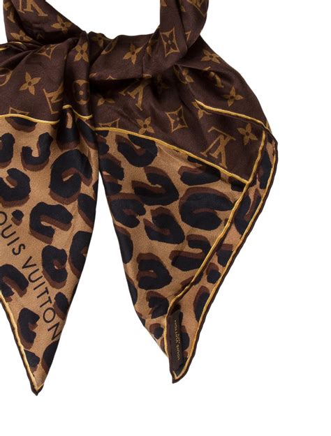 lv leopard scarf|louis vuitton scarf leopard print.